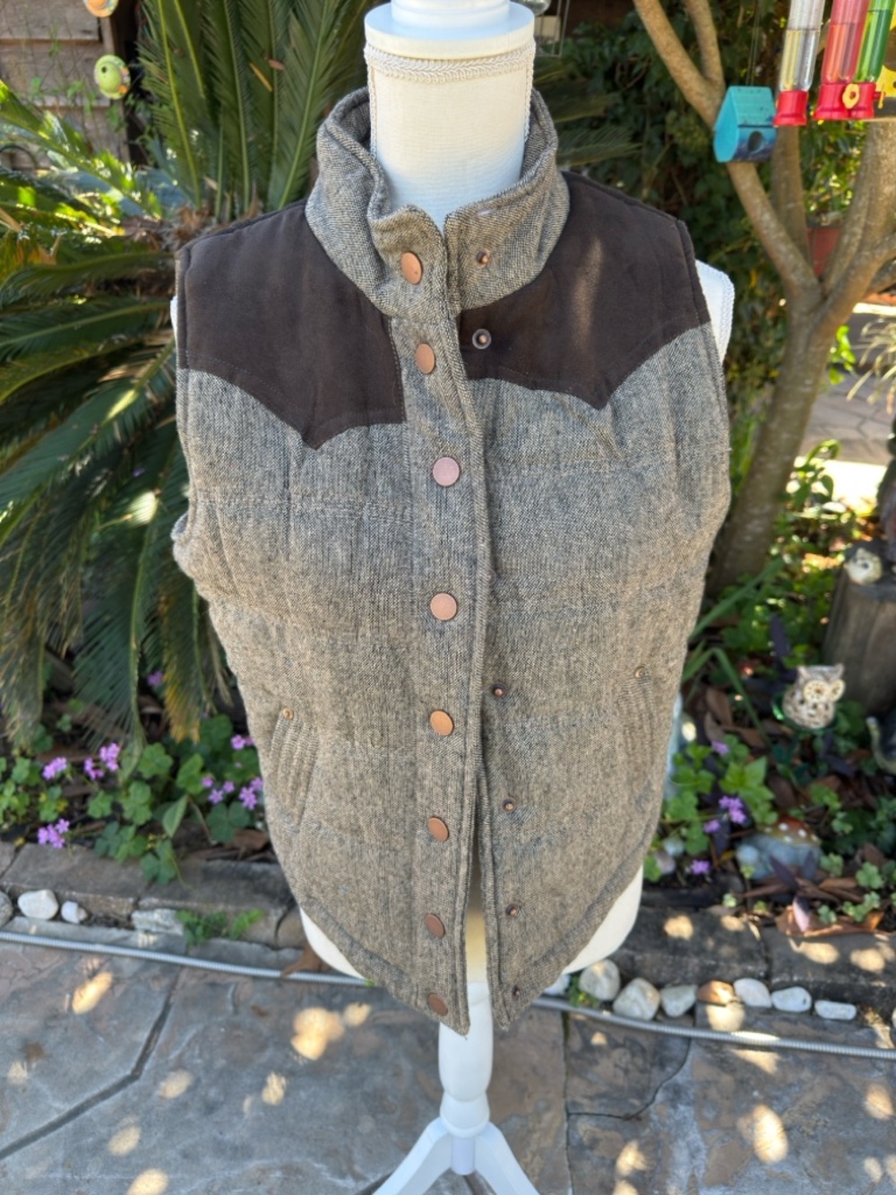 Ci Sono Gray Quilted Vest with Brown Shoulder Yoke
